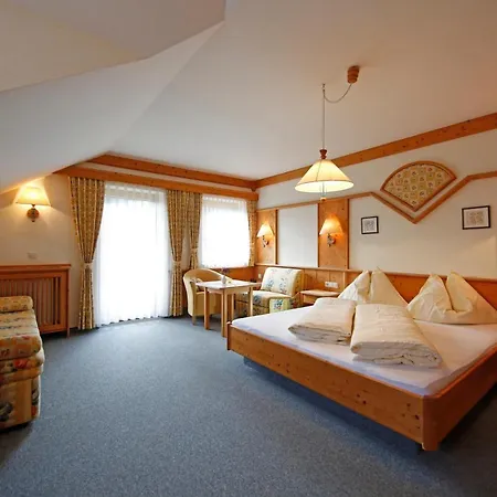 Bankwirt Hotel 3*