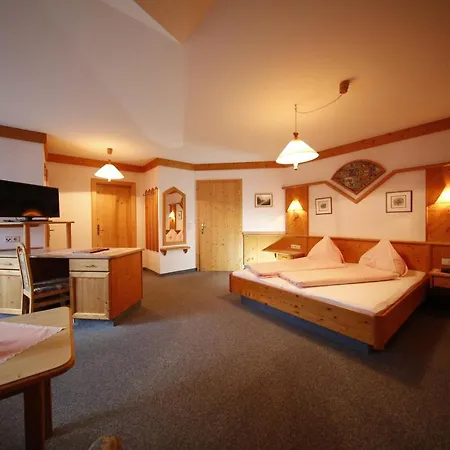 Bankwirt Hotel 3*