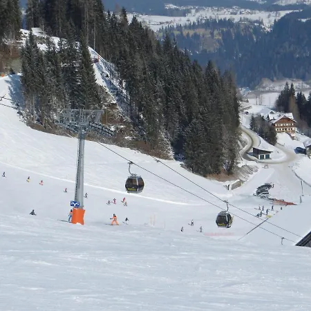 Bankwirt Hotel 3*