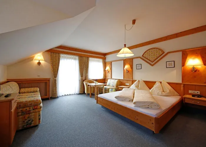 Bankwirt Hotel 3*
