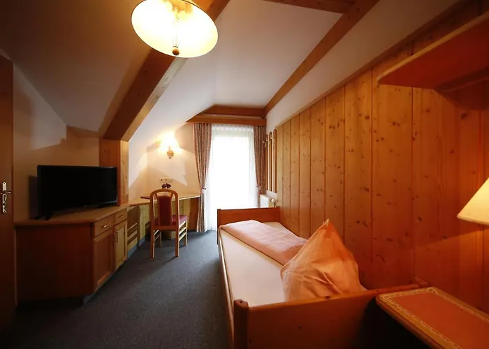 Bankwirt 3* سخلادميخ