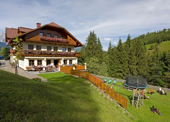 Hotel Bankwirt 3*